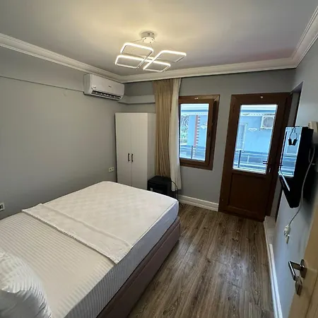 מלון Boutique Sea